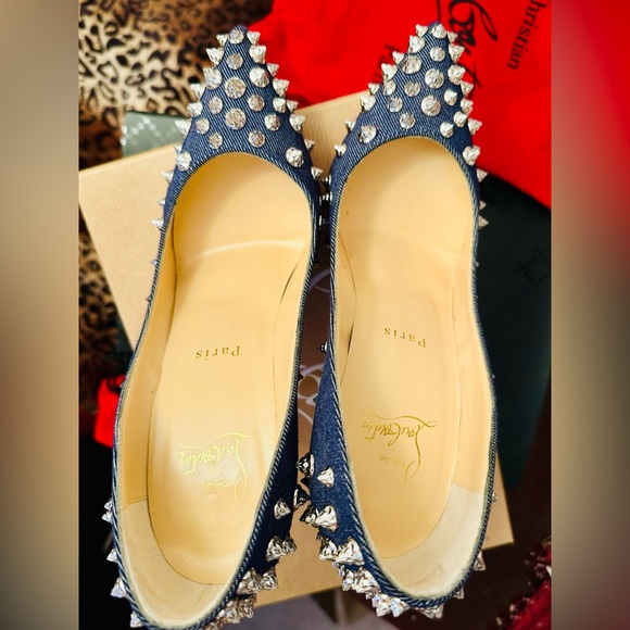 CHRISTIAN LOUBOUTIN Aimantaclou 100 Studded Denim Pumps - Picture 4 of 14